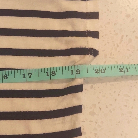 Euc Classic navy/white stripe sleeveless tee - Picture 2 of 4